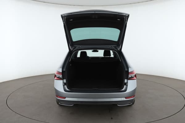 Skoda Superb Combi 2.0 TDI SCR Laurin & Klement DSG7