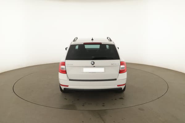Skoda Octavia Combi 1.6 TDI SCR Clever DSG7